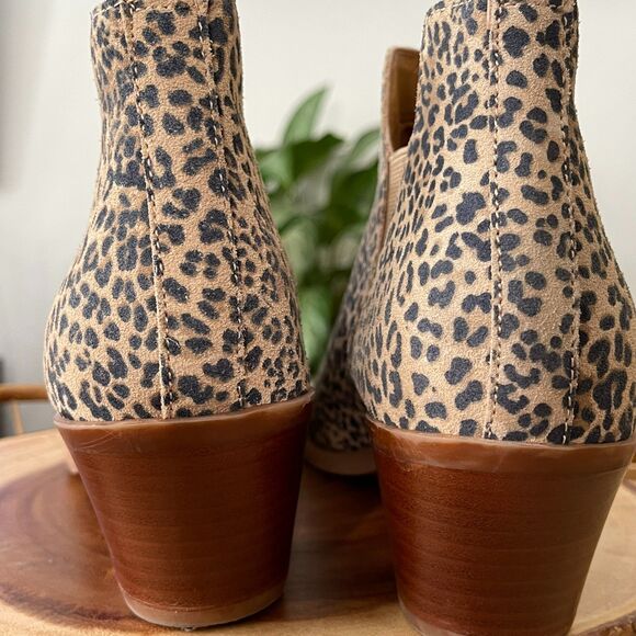 Dolce Vita Samy Leopard Ankle Bootie Size 9 NWOT Animal Print - Picture 4 of 10